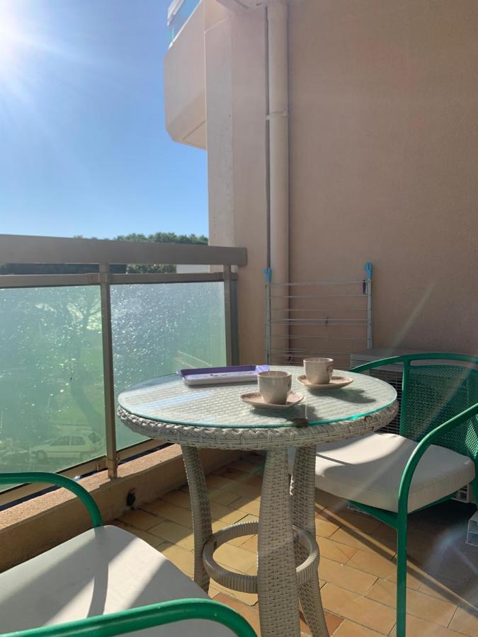 Port Plage Centre Ville Et Soleil Сен-Рафаэль Экстерьер фото
