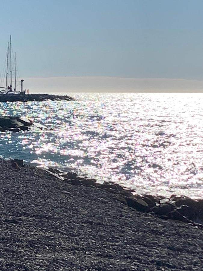 Port Plage Centre Ville Et Soleil Сен-Рафаэль Экстерьер фото